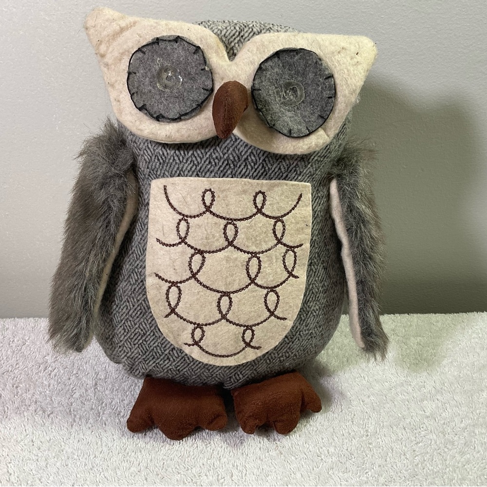 St Nicholas 10" Square Plush Horned Owl Kohl's Winter Cabin Beanbag Bottom NWT